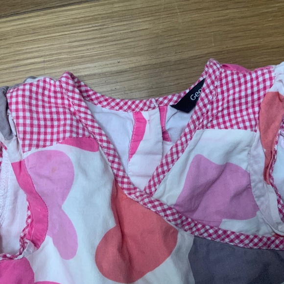 Pink Dress with Hearts and Gingham Pattern - Picture 3 of 7